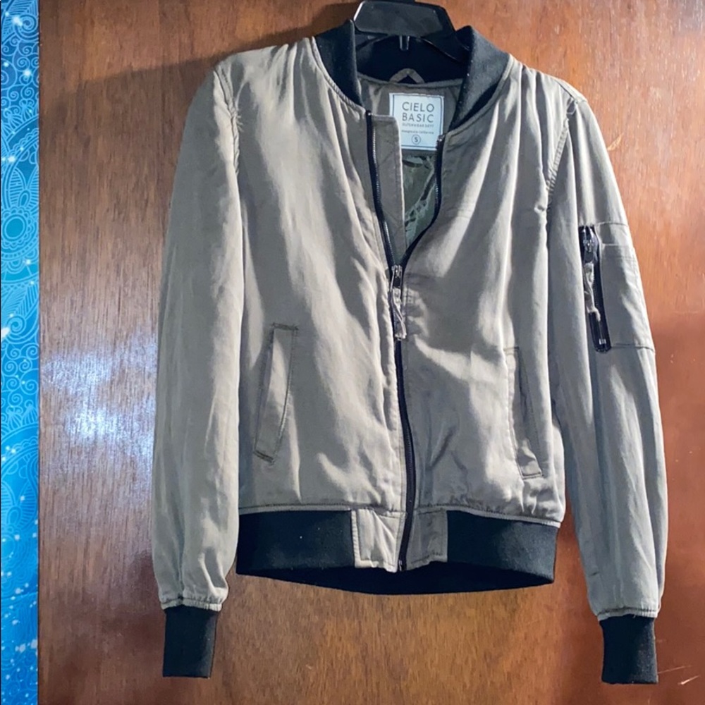 Cielo Basic Outerwear